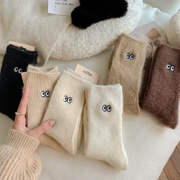 2022 Новые Зимние Теплые женские носки, Плотные Шерстяные носки с вышивкой глаз, Японские Модные Длинные Носки В стиле Харадзюку, Счастливые Забавные Милые носки Изображение