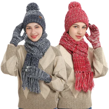 3 шт./компл. Осенне-зимняя женская шапка, шарф, перчатки с сенсорным экраном, защита ушей, уличная вязаная утолщенная шапка для взрослых Изображение
