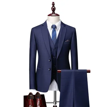 Новинка (пиджак + жилет + брюки), мужской деловой повседневный модный костюм в клетку из 3 предметов, приталенный профессиональный костюм Изображение